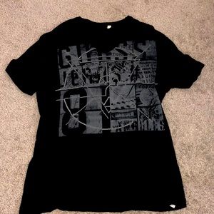 Guess men’s t shirt